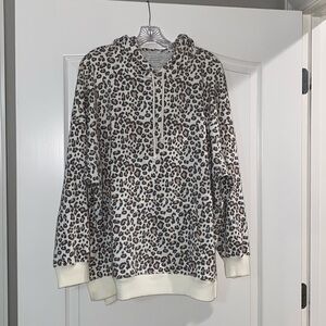 Woman’s AE leopard print cream jegging fit hoodie size L.  New